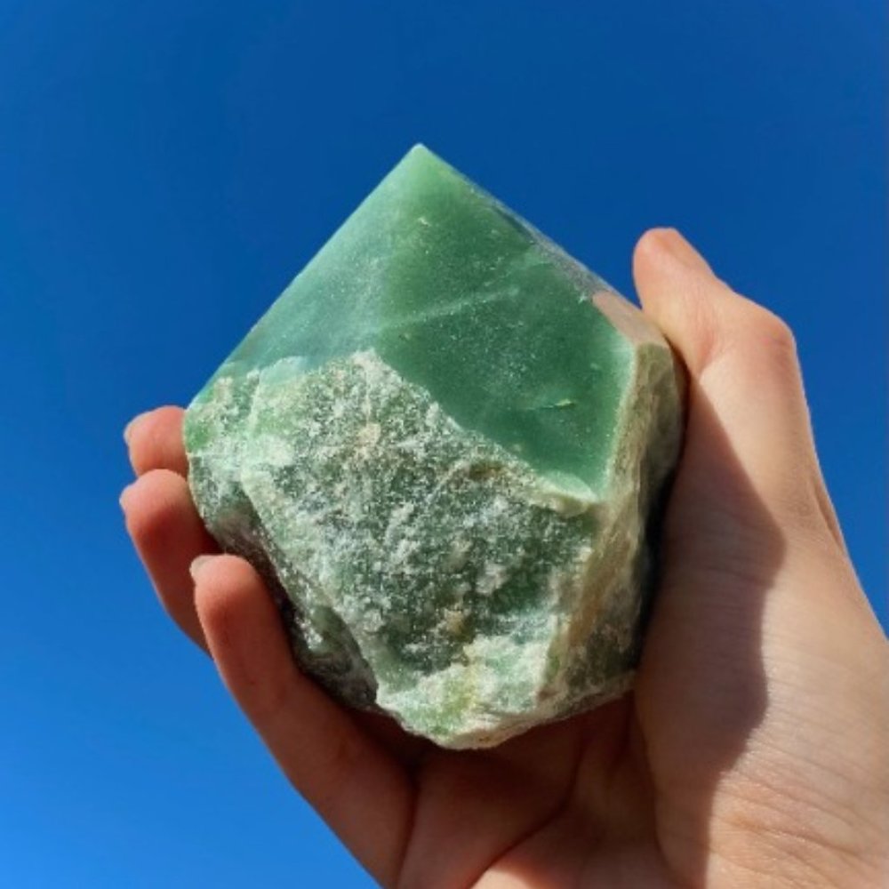 Green Aventurine Polished Point, Boho Decor, Office Art, Healing Stone, Heart